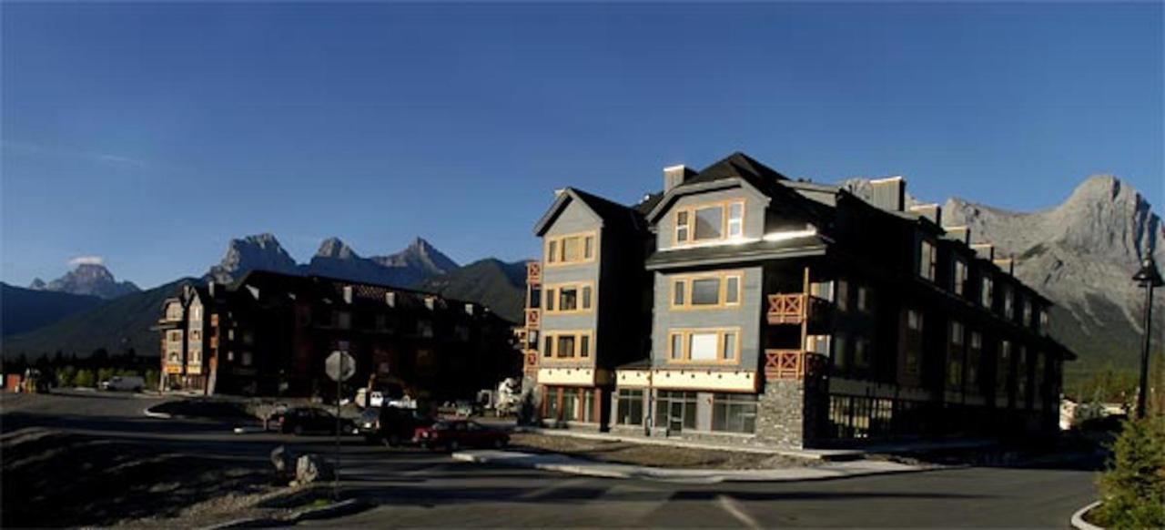 Apartment 411, Antique Heritage Канмор Екстериор снимка